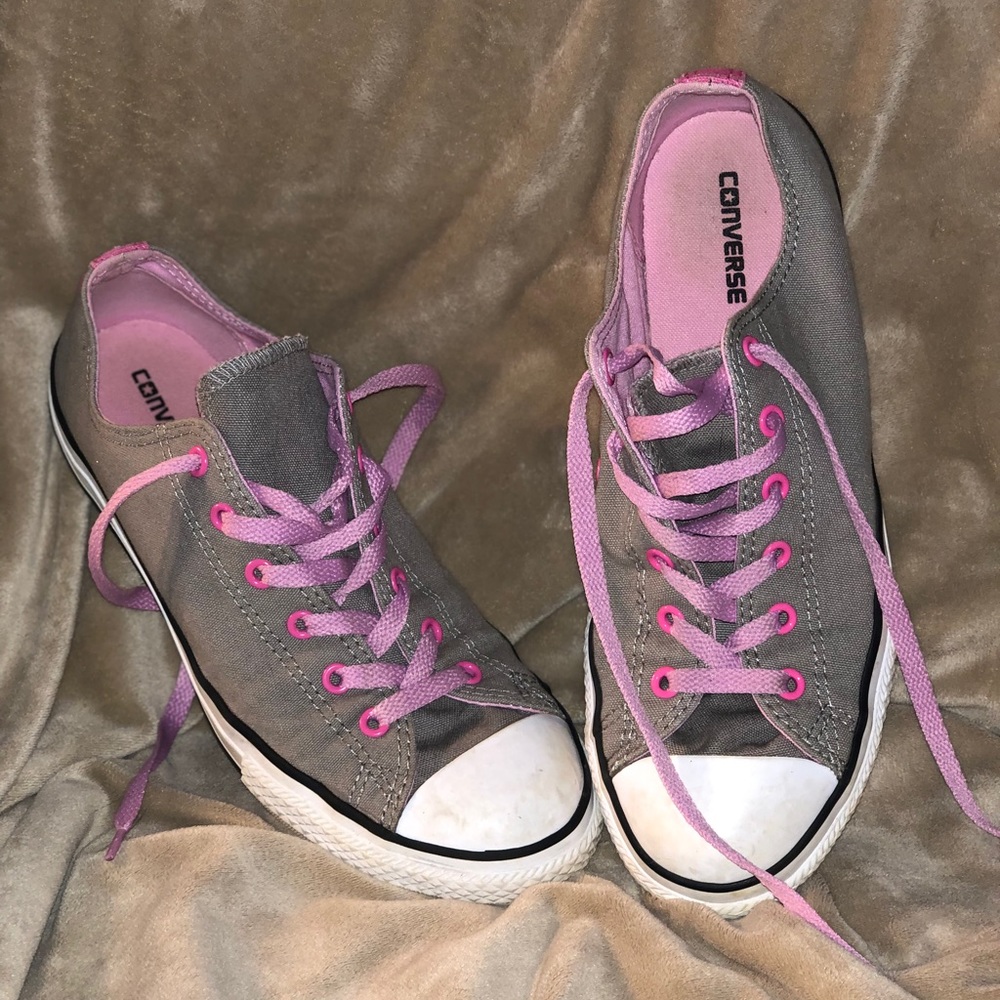Gray and pink Converse